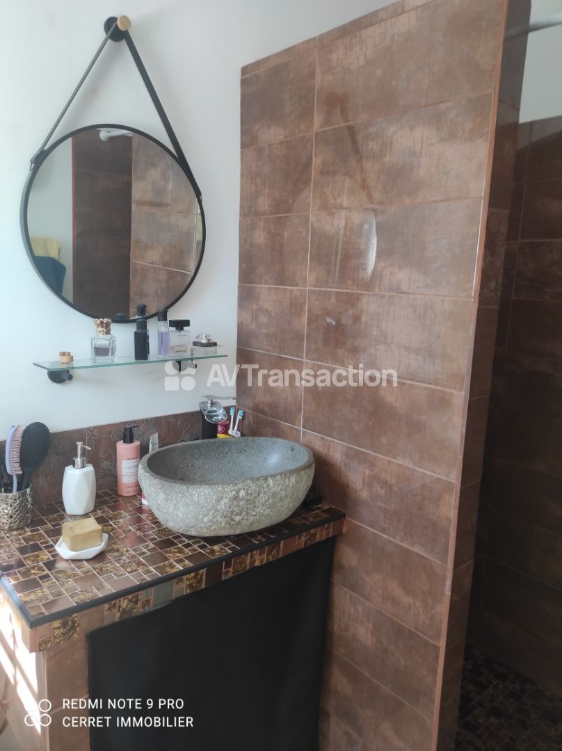 Maison et deux gîtes sur 6000m²