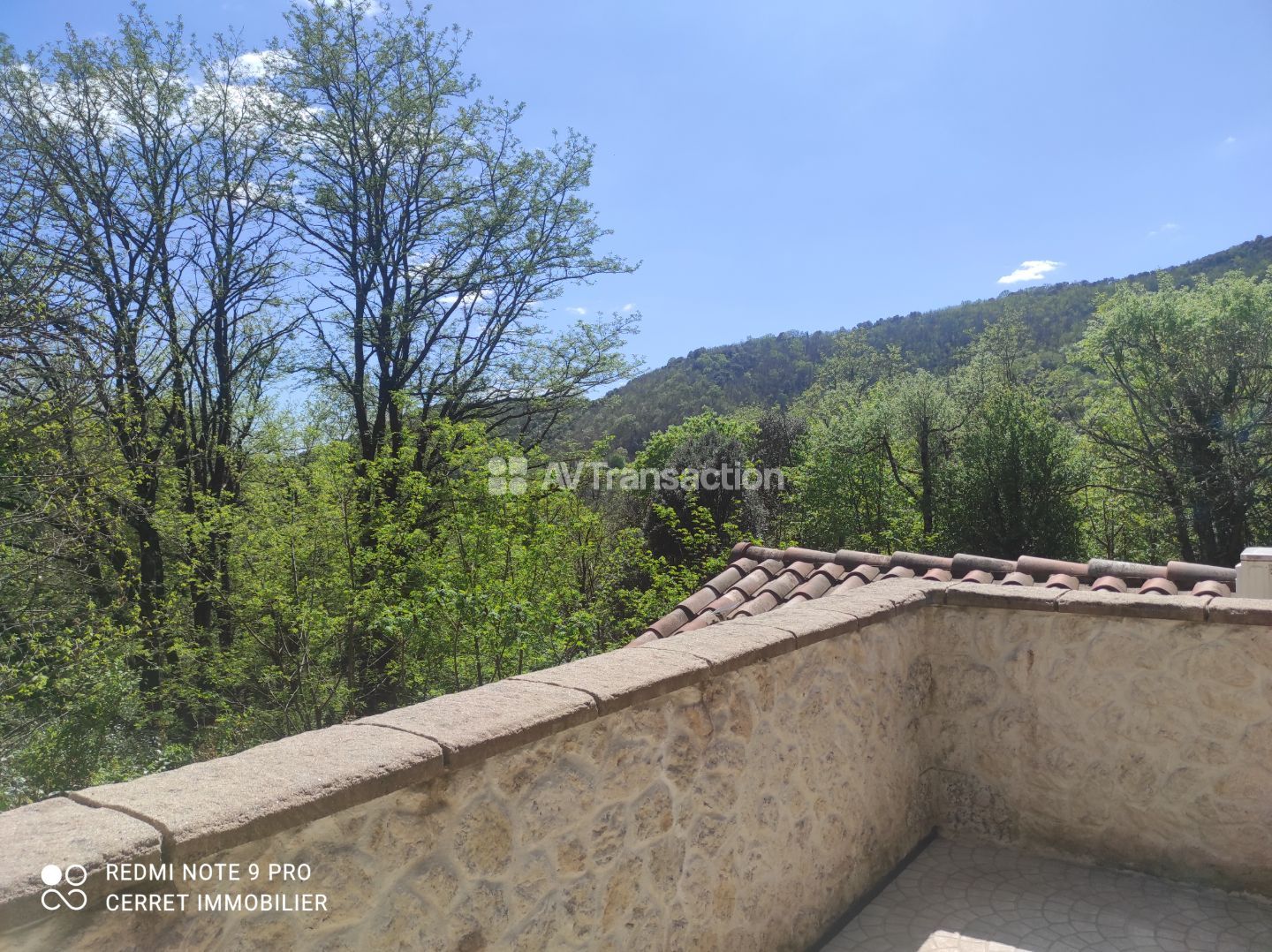 Maison et deux gîtes sur 6000m²