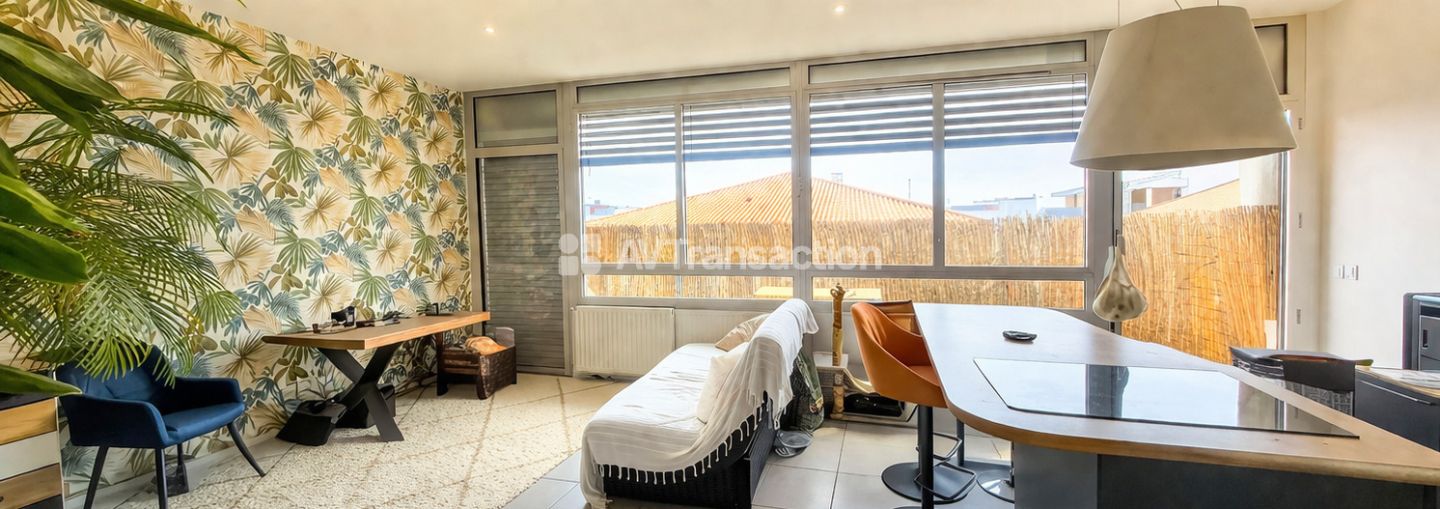 LUMINEUX T3- 66m²- TERRASSE-GARAGE-CAVE- LIVRE EN 2019