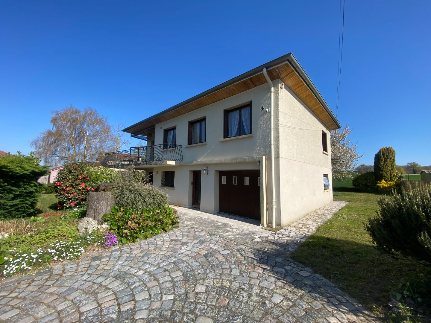 Genas – Belle opportunité au calme, au fond d’une impasse