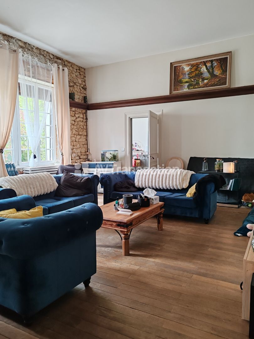 Maison à vendre  - 11 pièce(s) - 400m2 - Arcomps (18200)