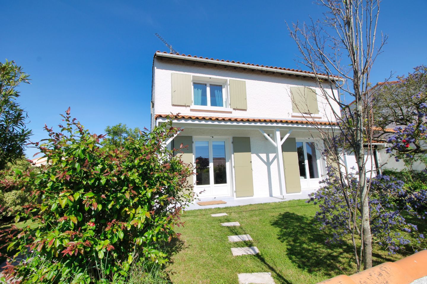 MAISON LUMINEUSE A 200 M DU PARC DE VAUX