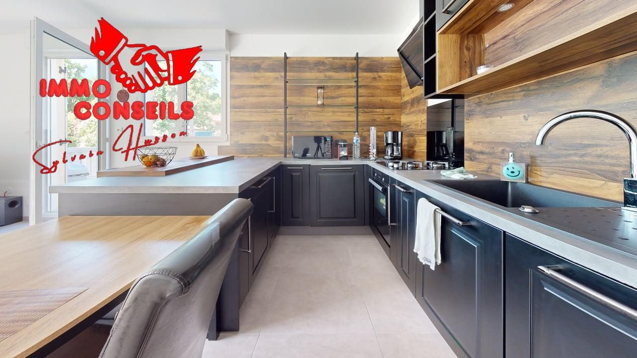 Appartement à vendre  - 3 pièce(s) - 82m2 - Saint-genis-laval (69230)
