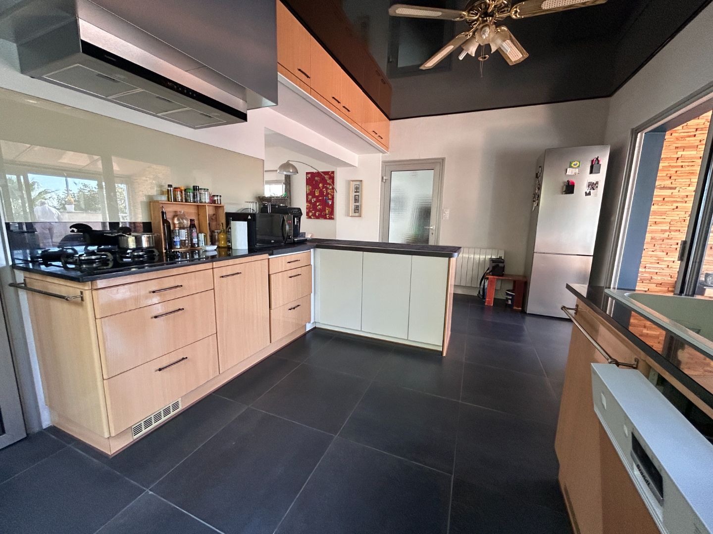 Maison mitoyenne à vendre  - 3 pièce(s) - 136.99m2 - Nîmes (30000)