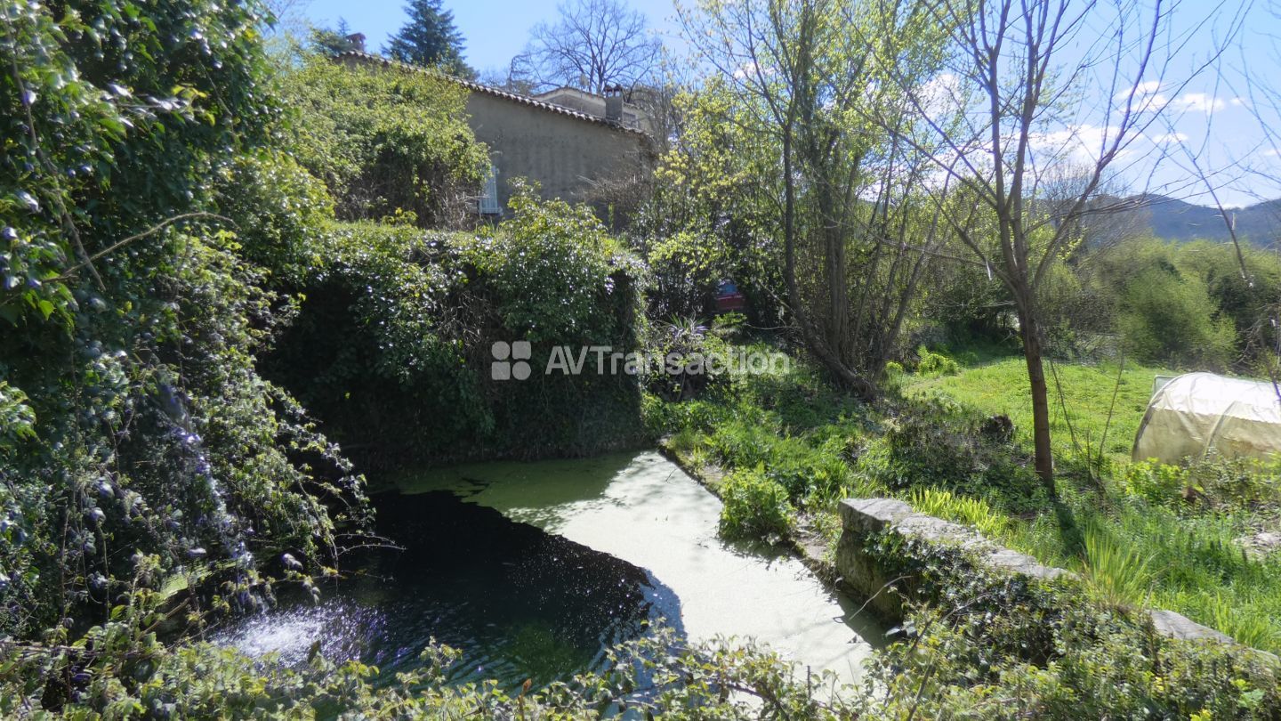 Propriété de charme sur environ 9 500 m²