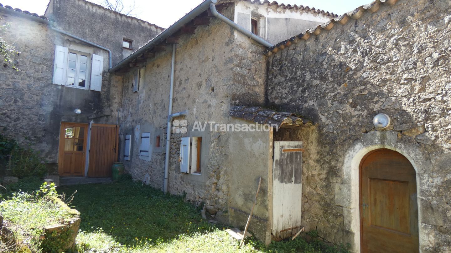 Propriété de charme sur environ 9 500 m²