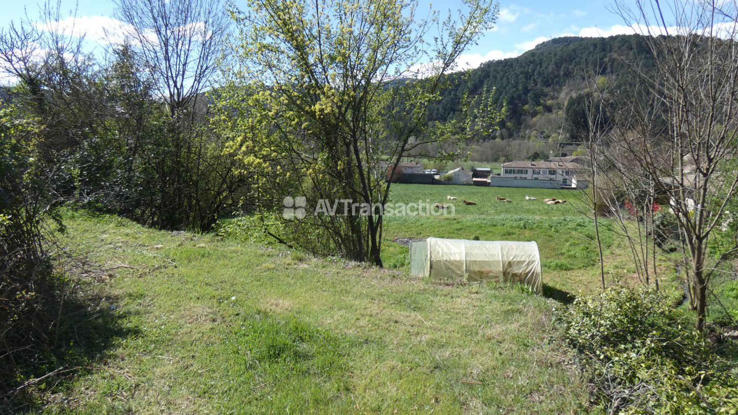 Propriété de charme sur environ 9 500 m²