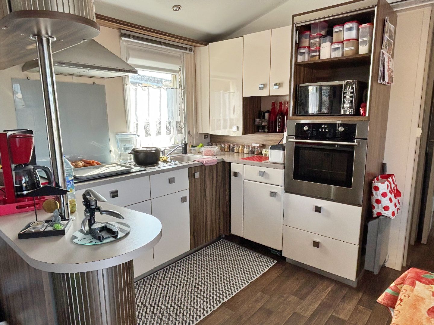 Mobil-home dans domaine ouvert à l'année