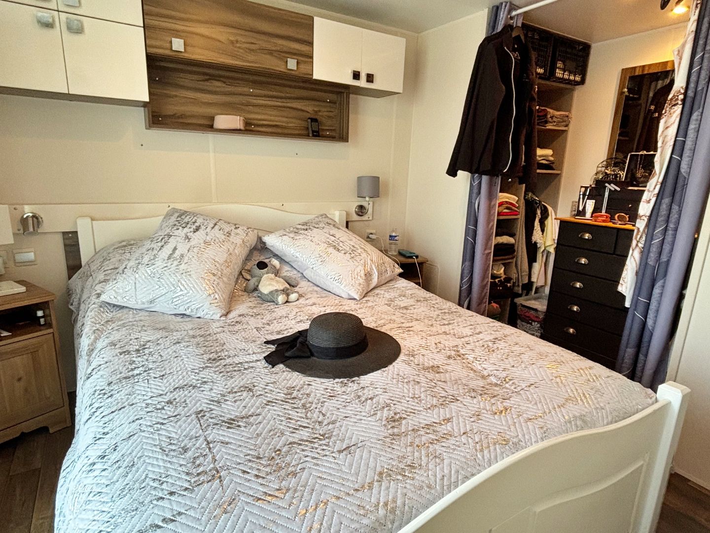 Mobil-home dans domaine ouvert à l'année