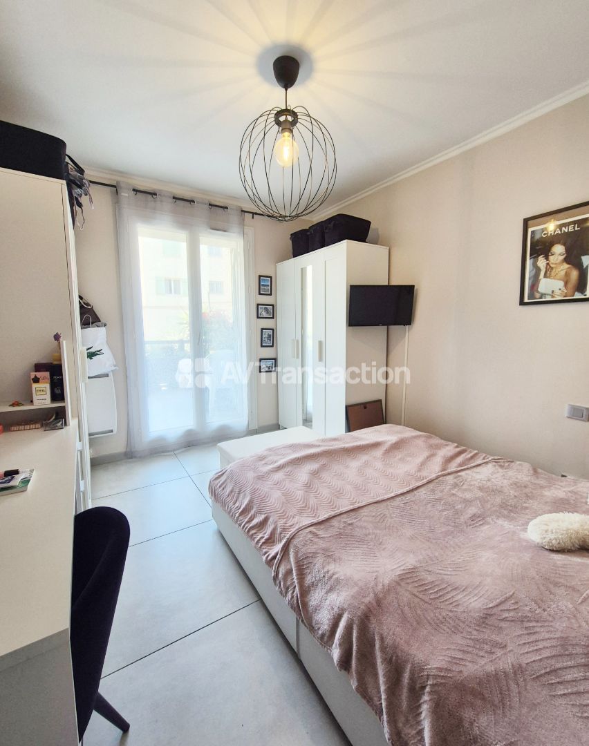 APPARTEMENT PROCHE COMMODITES