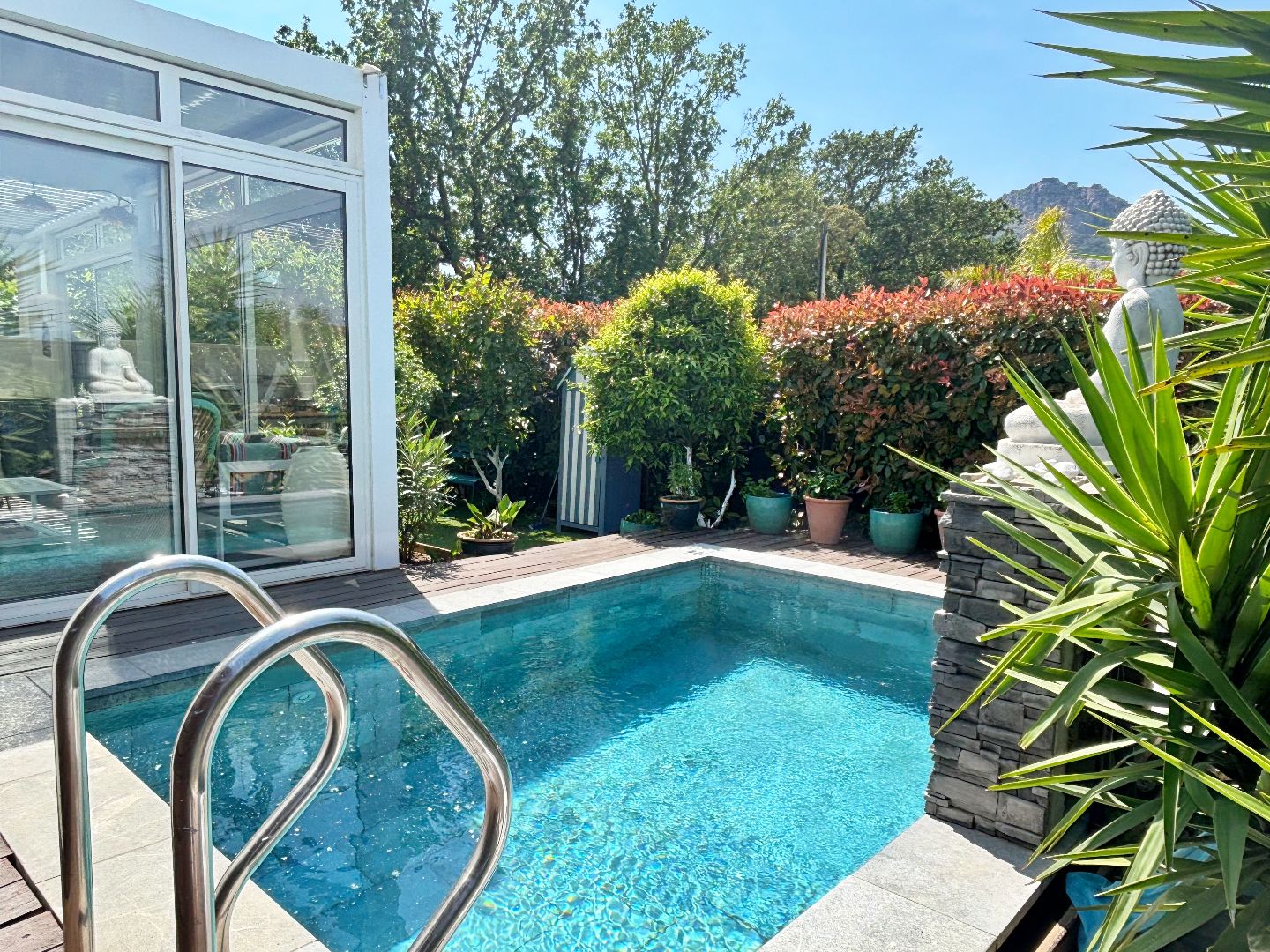 Maison contemporaine à vendre  - 4 pièce(s) - 115m2 - Roquebrune-sur-argens (83520)