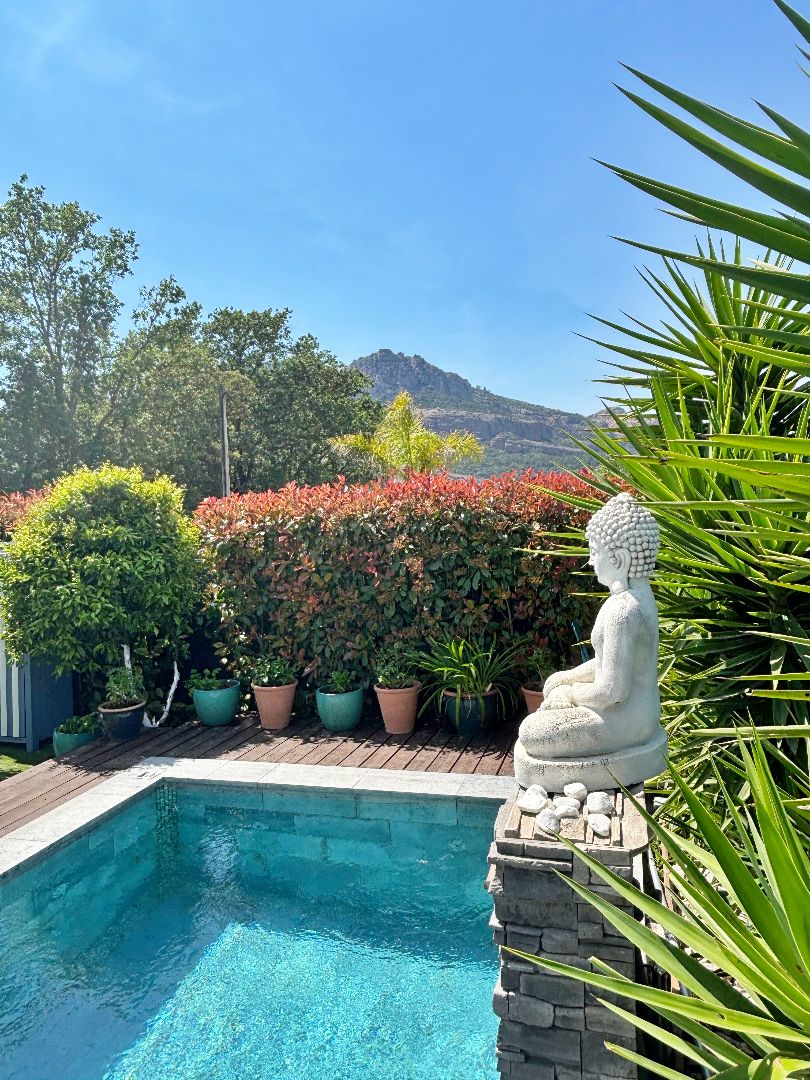 Maison contemporaine à vendre  - 4 pièce(s) - 115m2 - Roquebrune-sur-argens (83520)