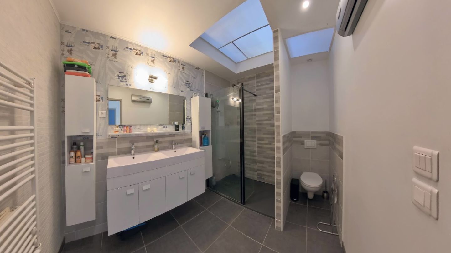 2 Maisons modernisées (174 m²) à Olonzac (34210 - Hérault)