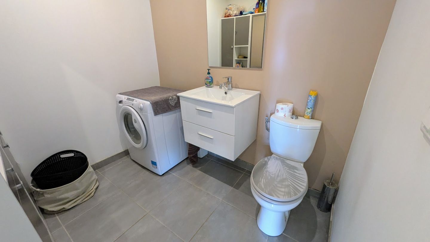 2 Maisons modernisées (174 m²) à Olonzac (34210 - Hérault)