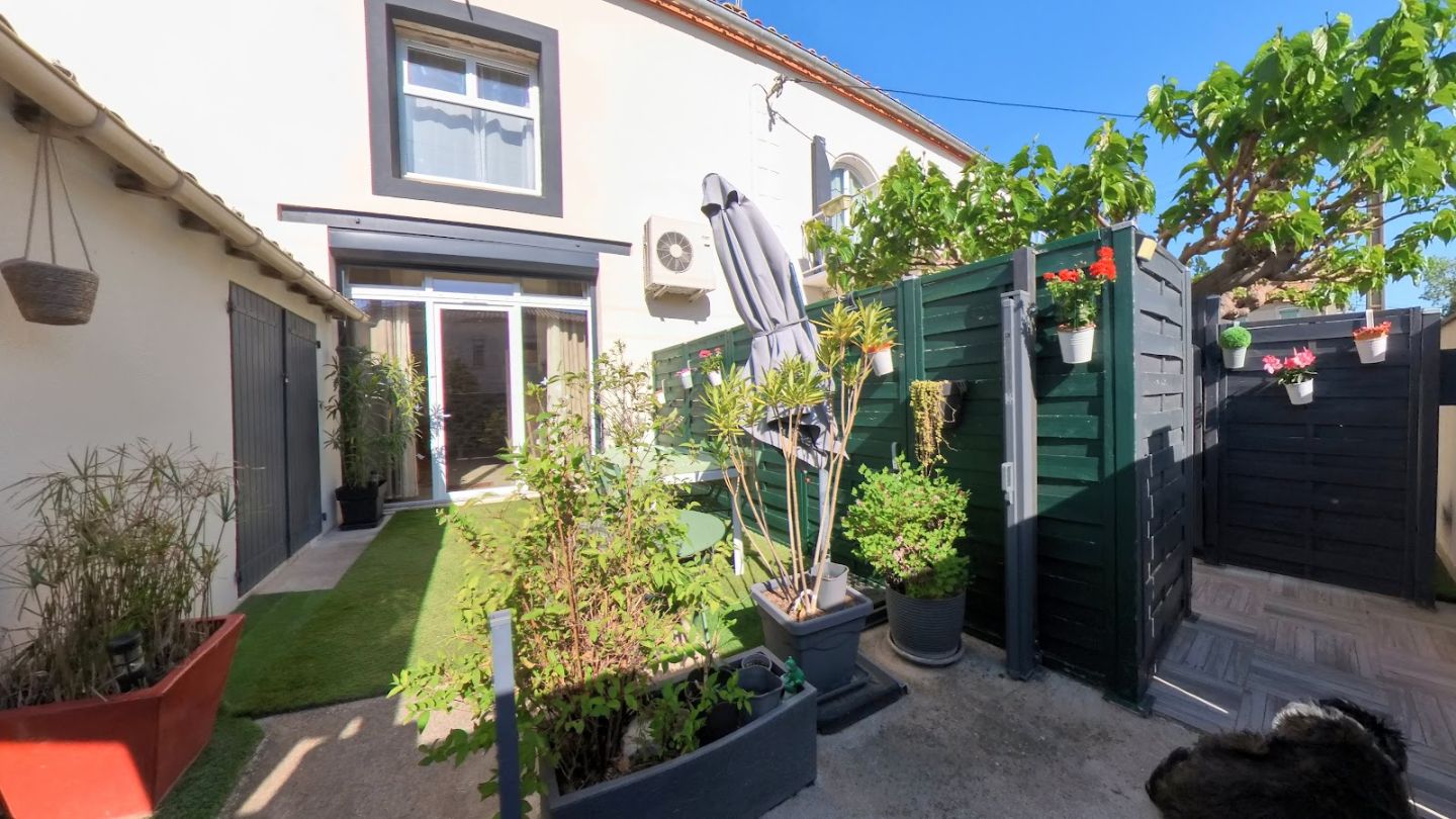 2 Maisons modernisées (174 m²) à Olonzac (34210 - Hérault)