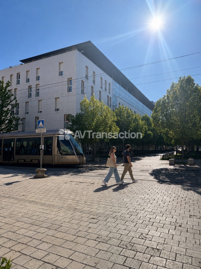 T2 avec locataire en place – résidence récente  Quartier Coligny