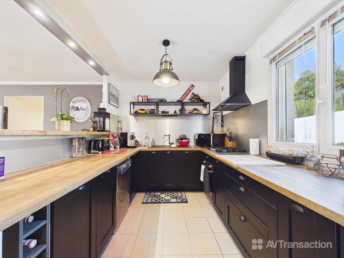 Appartement à vendre  - 4 pièce(s) - 97m2 - Afa (20167)