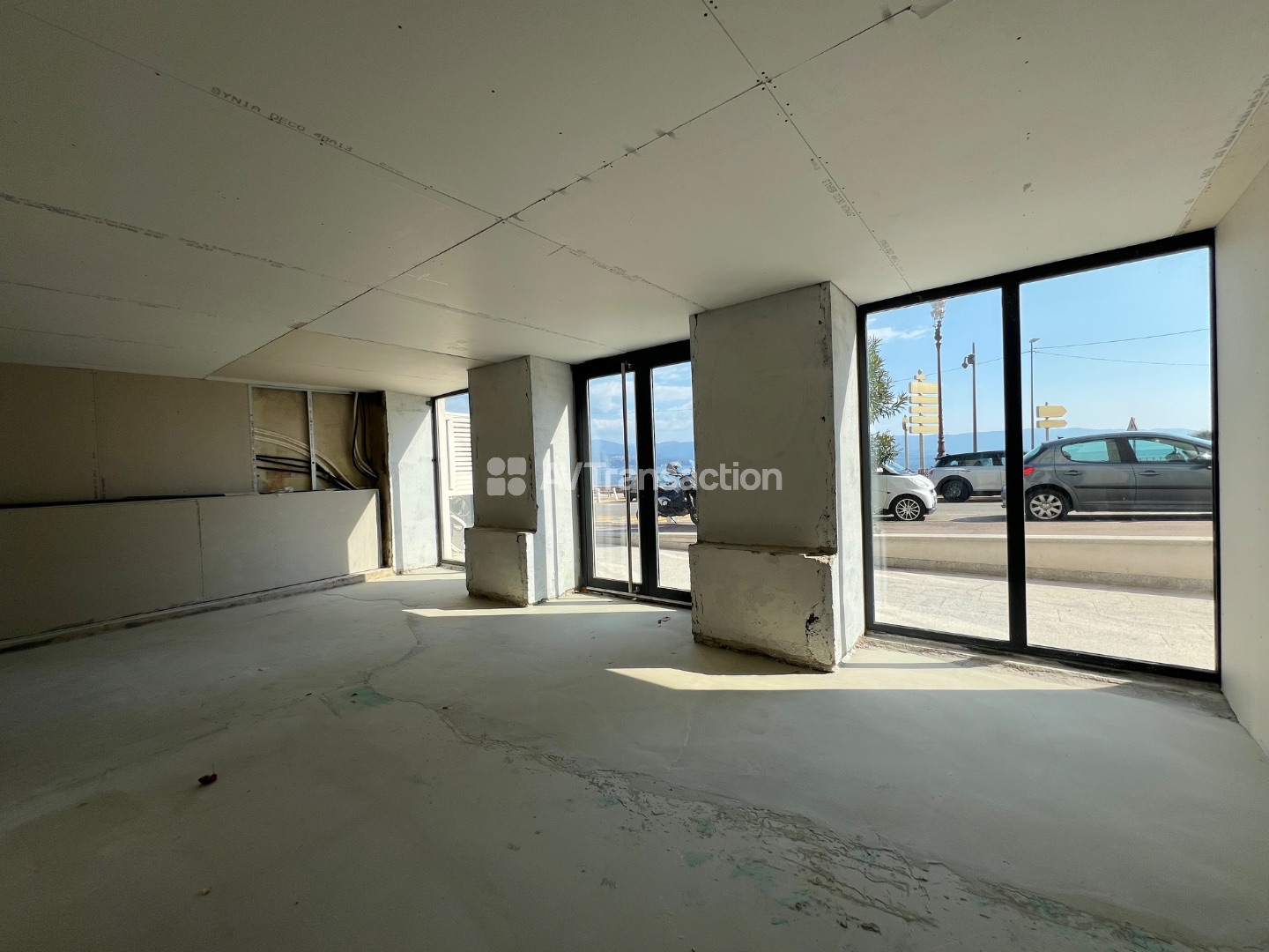 Locaux d'activité à vendre  - 2 pièce(s) - 80m2 - Ajaccio (20000)