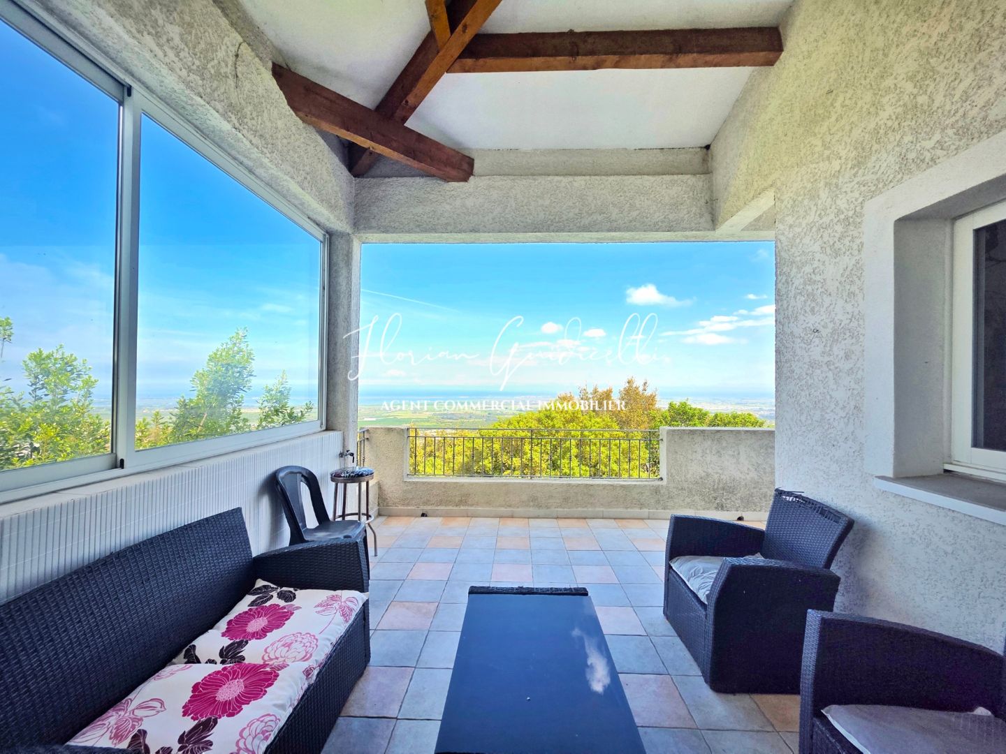 Villa avec deux logements – 213 m² – Vue mer panoramique – Borgo