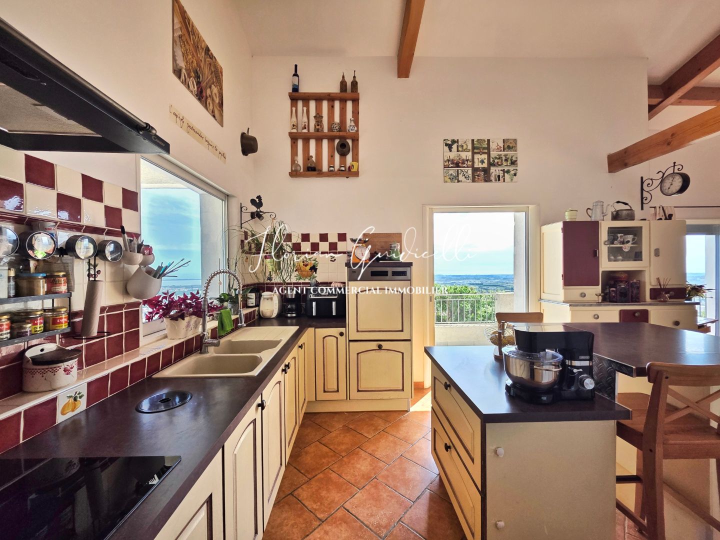 Villa avec deux logements – 213 m² – Vue mer panoramique – Borgo