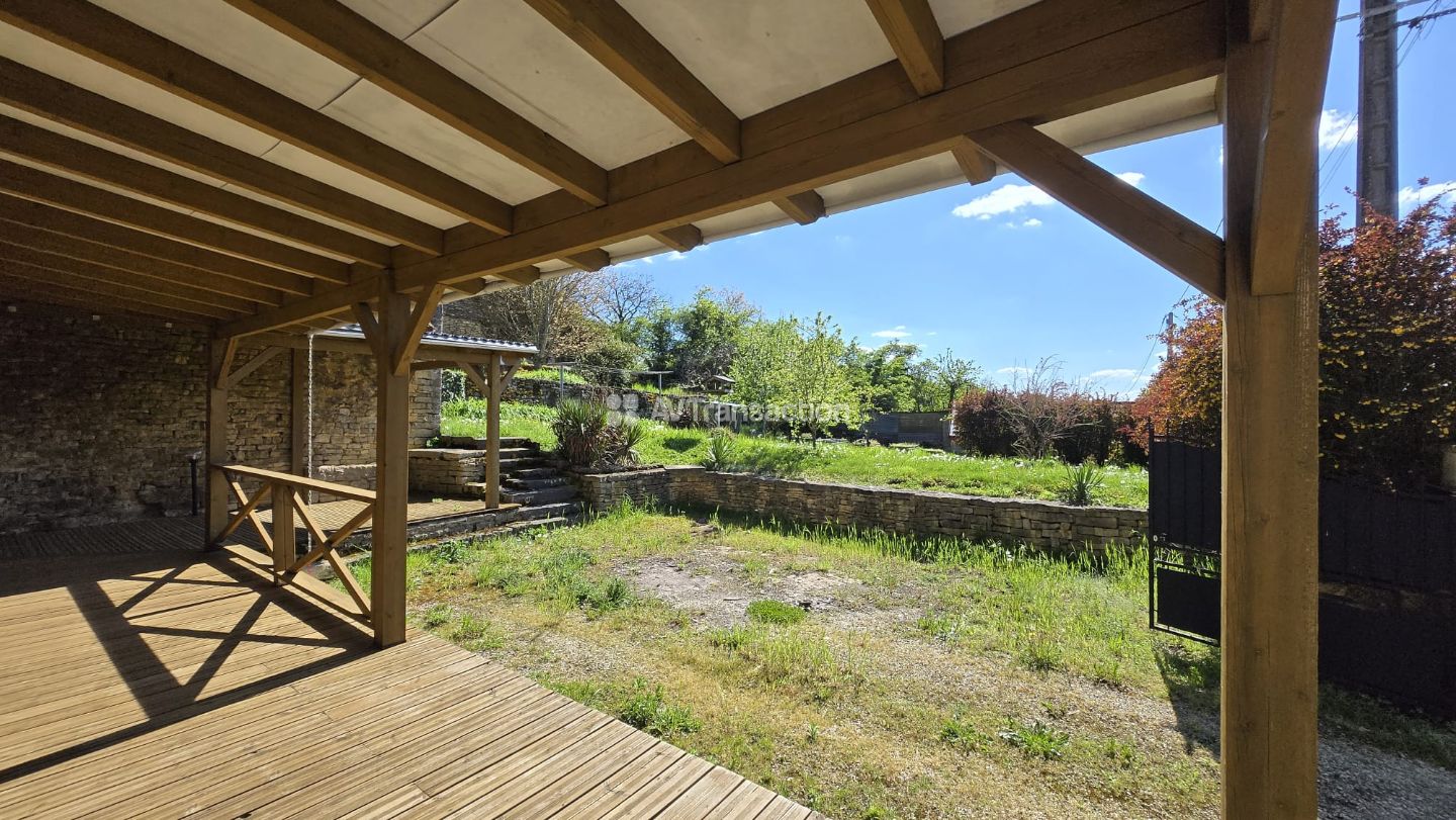 Maison à vendre  - 6 pièce(s) - 144m2 - Pierrecourt (70600)