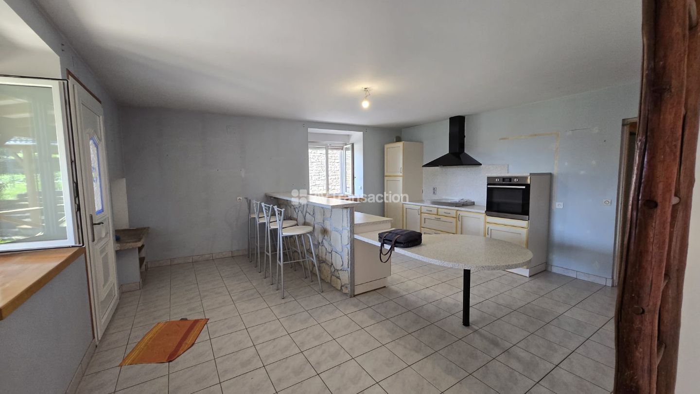 Maison à vendre  - 6 pièce(s) - 144m2 - Pierrecourt (70600)