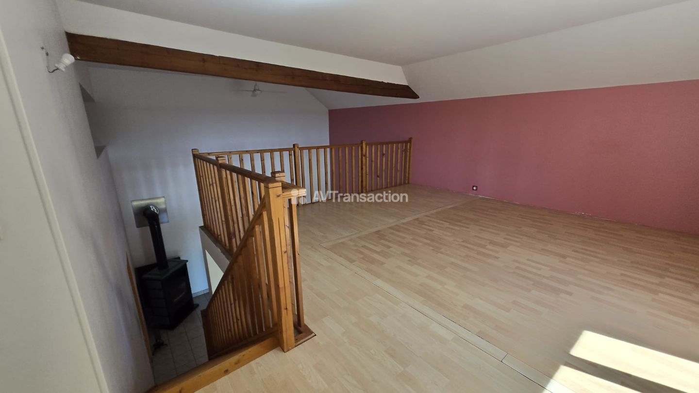 Maison à vendre  - 6 pièce(s) - 144m2 - Pierrecourt (70600)