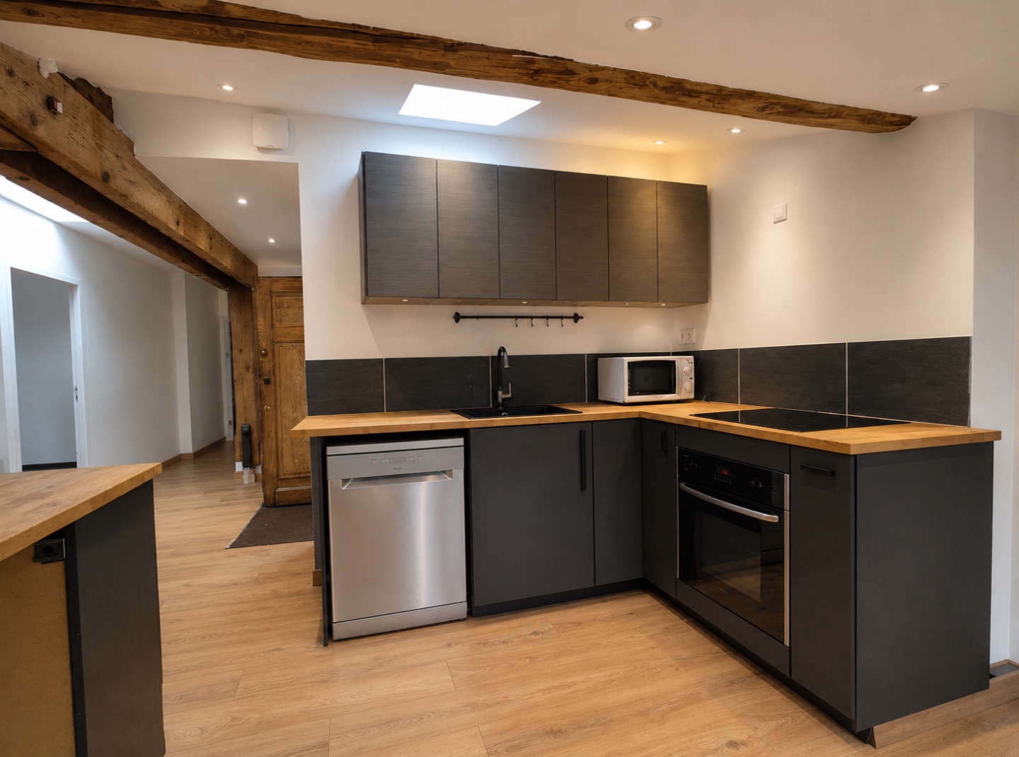 Appartement T3 – 89 m² – Dernier étage