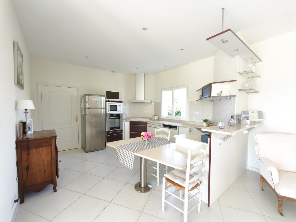 Maison à vendre  - 8 pièce(s) - 225m2 - Pons (17800)