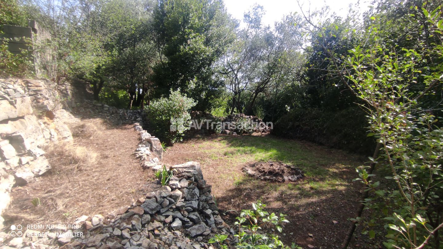 Terrain constructible à vendre  - 900m2 - Monoblet (30170)