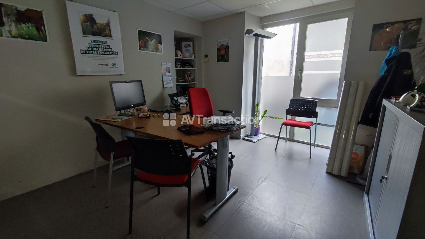 Maison à vendre  - 9 pièce(s) - 240m2 - Dampierre-sur-salon (70180)