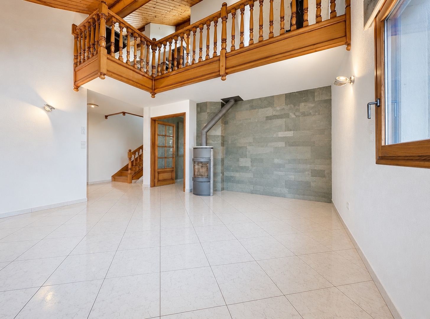 Maison à vendre  - 5 pièce(s) - 195m2 - Cervens (74550)