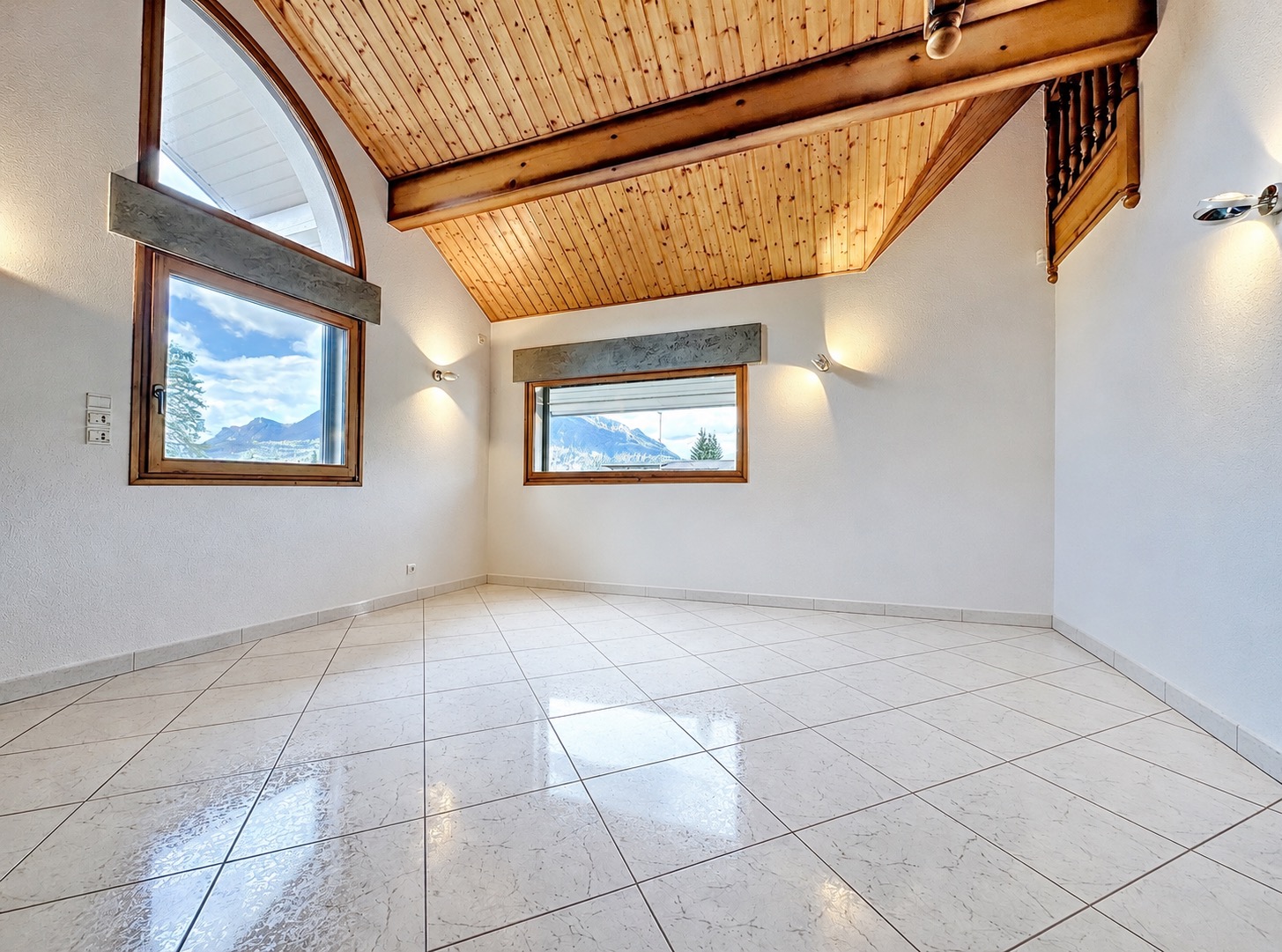 Maison à vendre  - 5 pièce(s) - 195m2 - Cervens (74550)