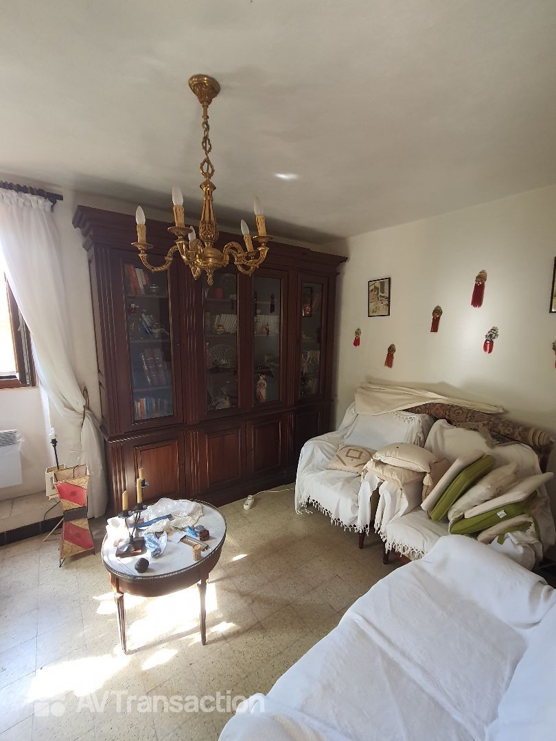 EVISA, maison de village atypique avec jardin.