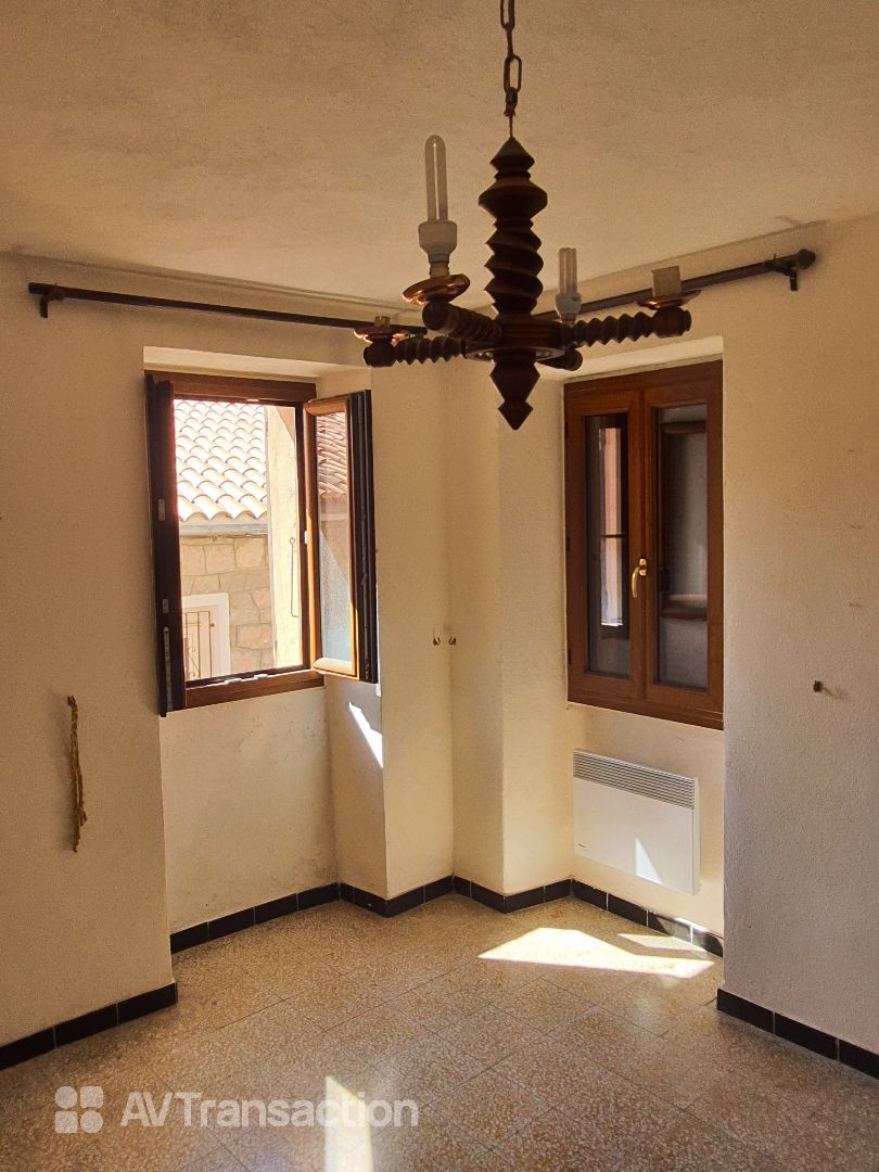EVISA, maison de village atypique avec jardin.