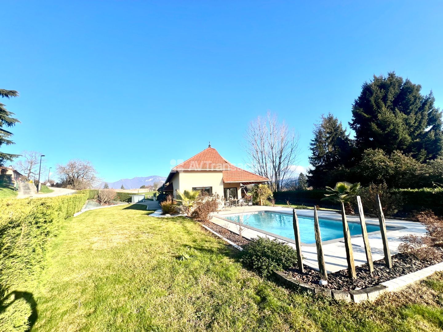 Villa d'architecte avec piscine !