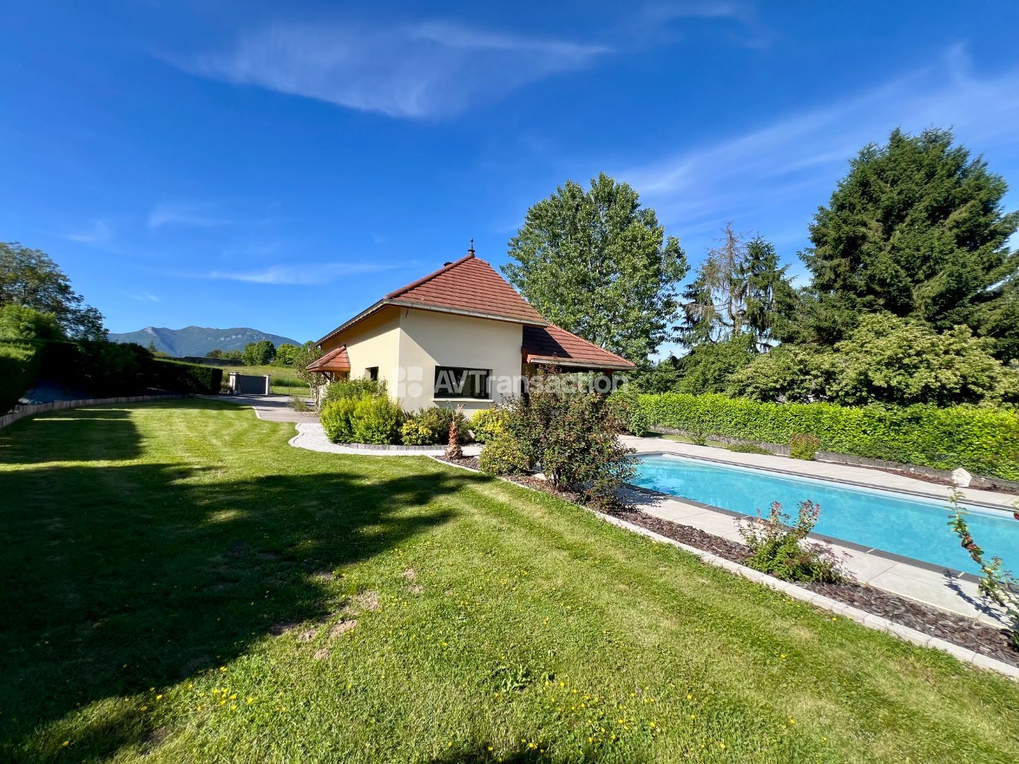 Villa d'architecte avec piscine !