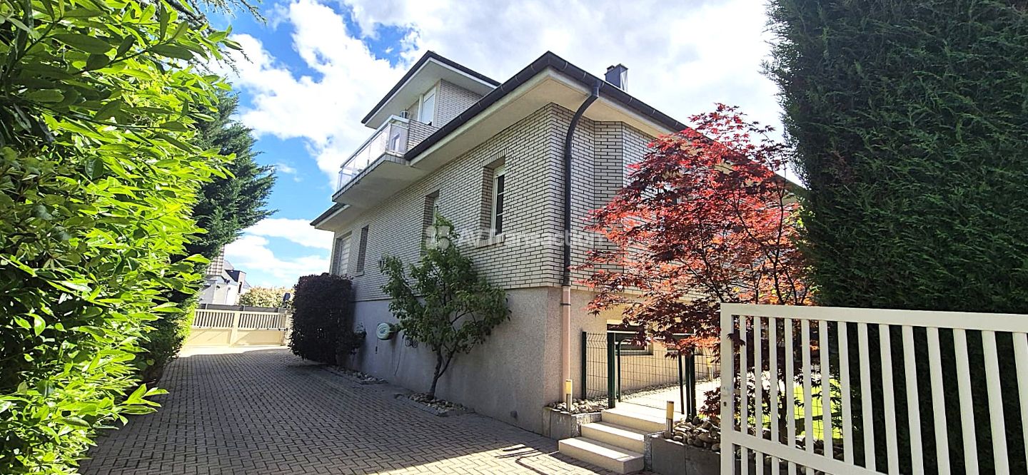 Maison à vendre  - 7 pièce(s) - 375m2 - Holtzheim (67810)