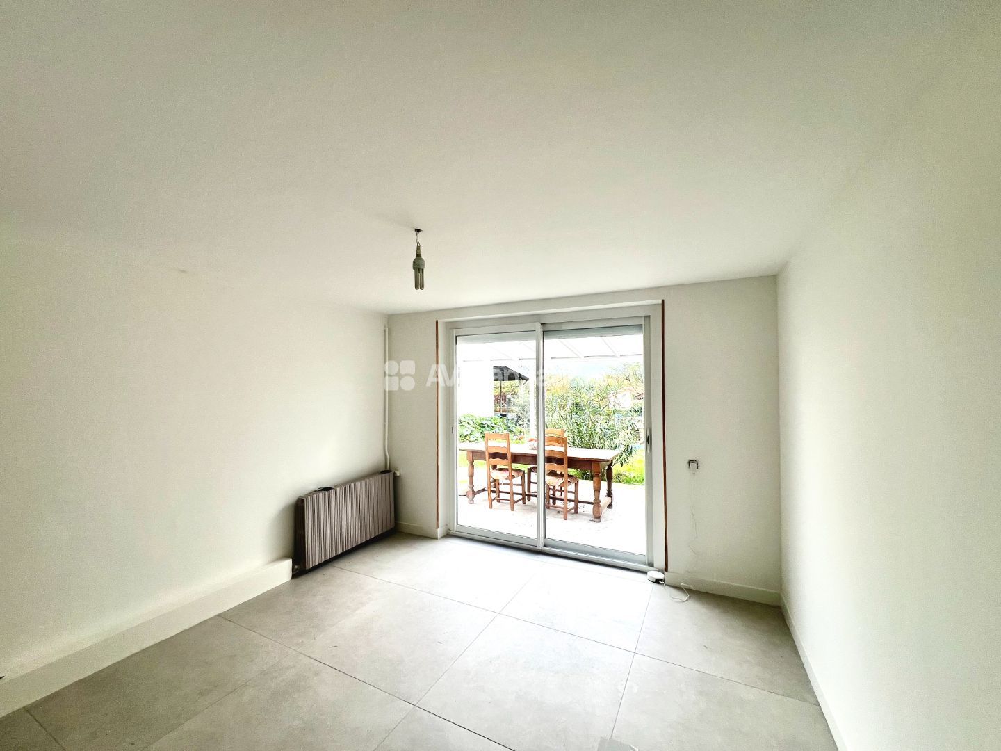 Maison rénovée à vendre  - 6 pièce(s) - 150m2 - Yenne (73170)