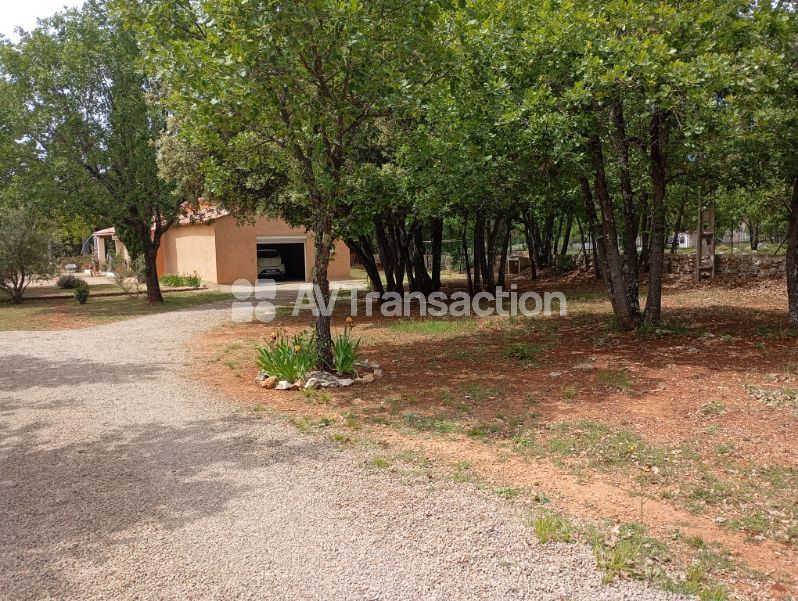 Maison à vendre  - 5 pièce(s) - 114m2 - Régusse (83630)