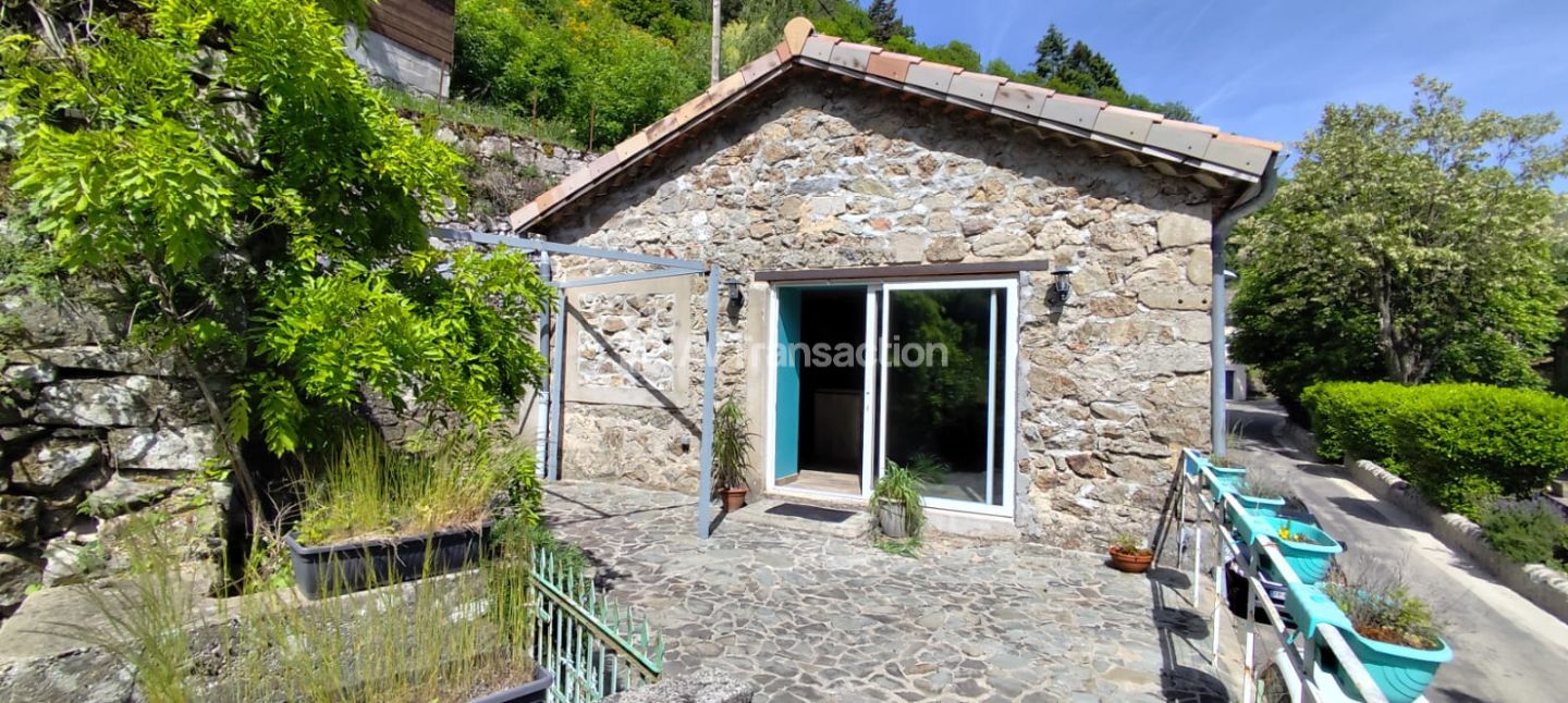 Maison de village à vendre  - 9 pièce(s) - 178m2 - Saint-julien-du-gua (07190)