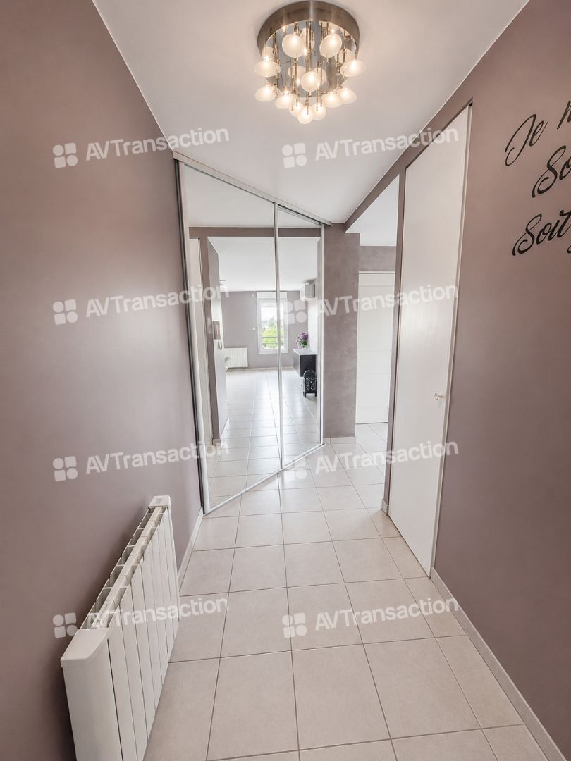 Appartement à vendre  - 3 pièce(s) - 60.5m2 - Décines-charpieu (69150)