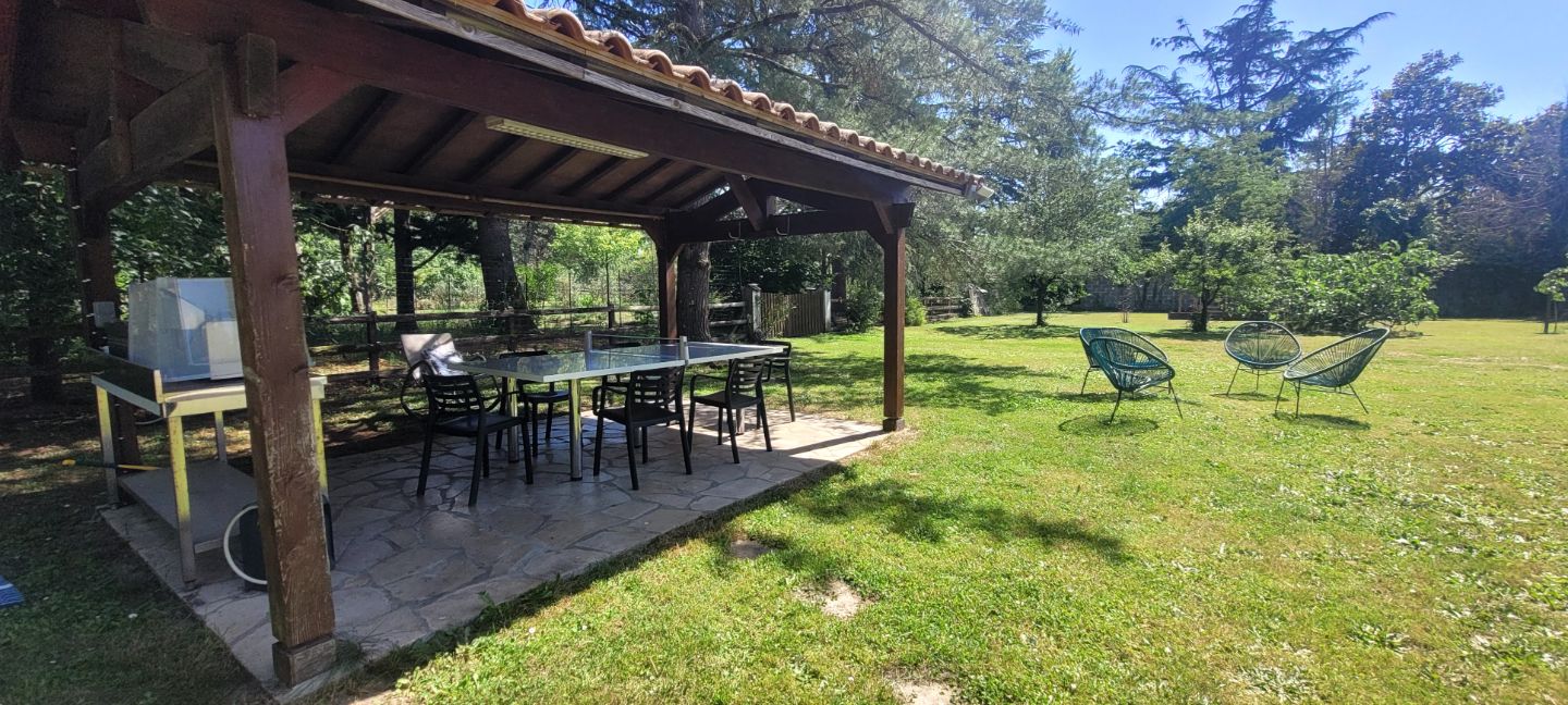 33910 ST DENIS DE PILE - MAISON 116M² 3 CHAMBRES 6800M² JARDIN