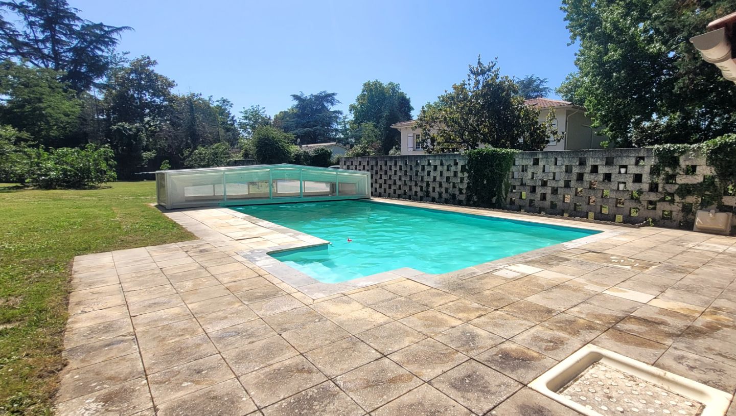 33910 ST DENIS DE PILE - MAISON 116M² 3 CHAMBRES 6800M² JARDIN