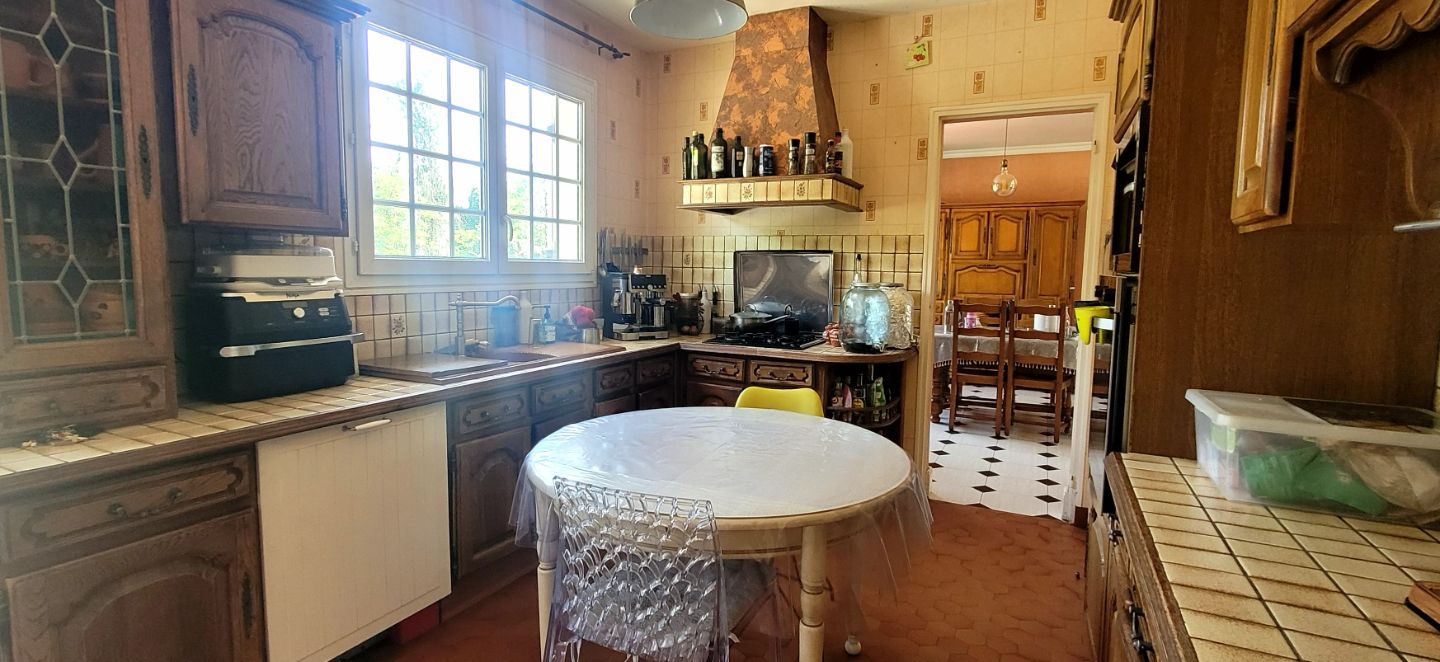33910 ST DENIS DE PILE - MAISON 116M² 3 CHAMBRES 6800M² JARDIN