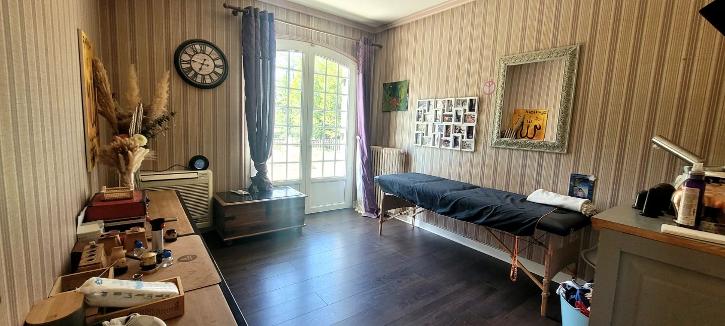 33910 ST DENIS DE PILE - MAISON 116M² 3 CHAMBRES 6800M² JARDIN