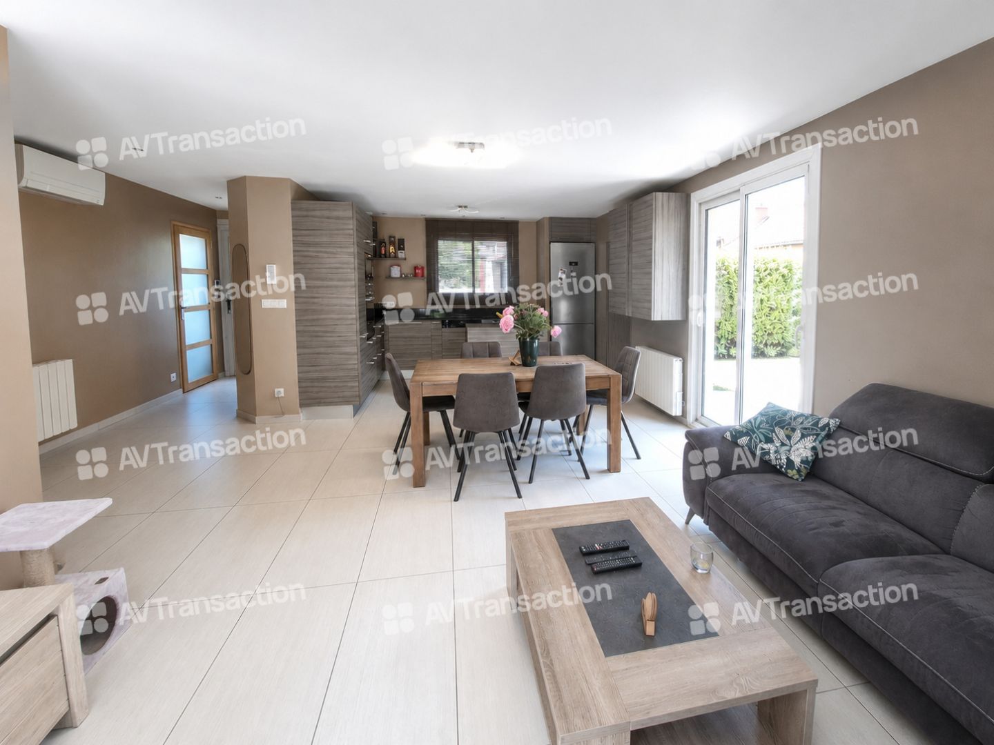 Maison à vendre  - 5 pièce(s) - 115m2 - Vaulx-en-velin (69120)