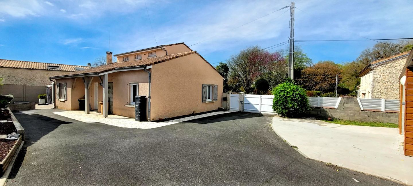 33390 ST MARTIN LACAUSSADE MAISON 125 M² 3 CHAMBRES 936M² JARDIN