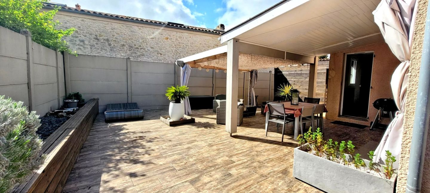 33390 ST MARTIN LACAUSSADE MAISON 125 M² 3 CHAMBRES 936M² JARDIN