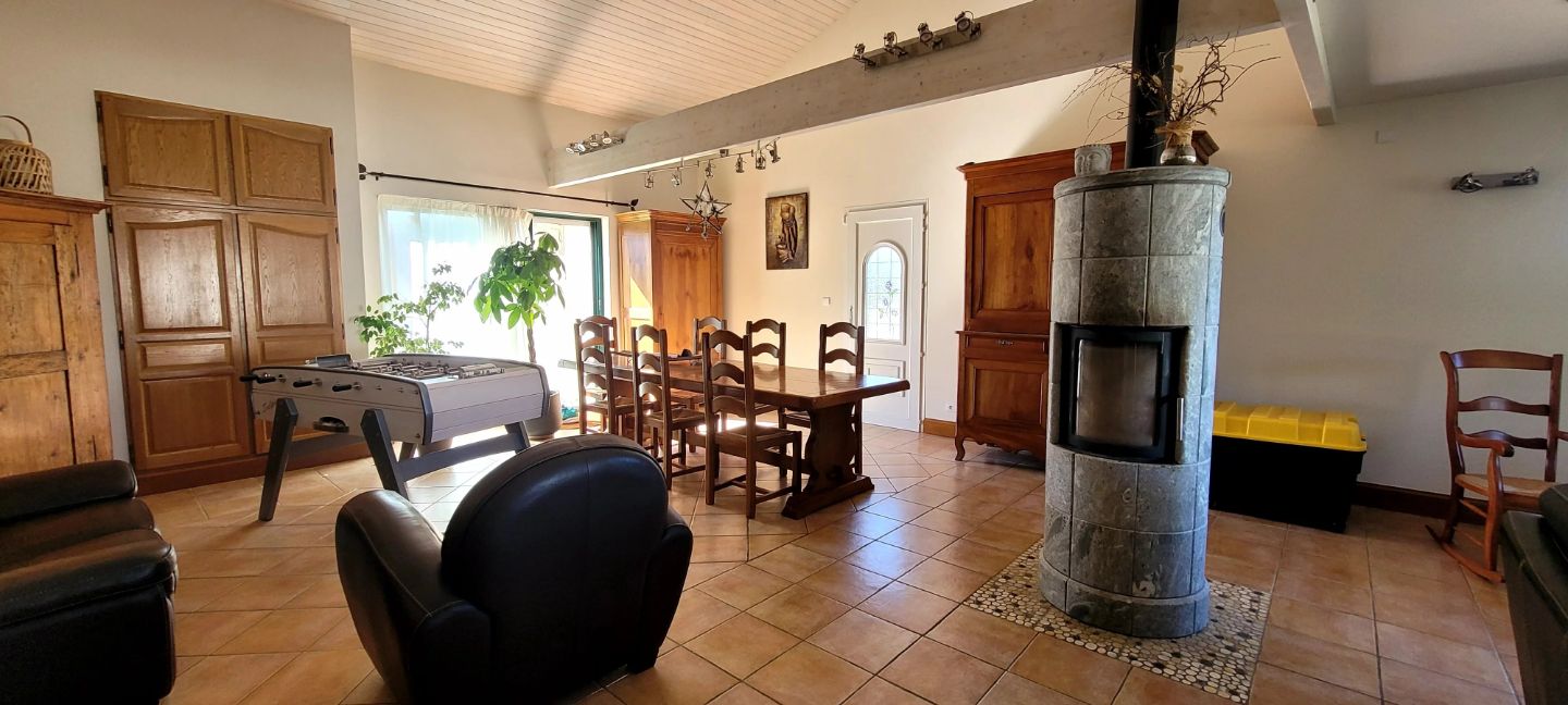Maison à vendre  - 9 pièce(s) - 270m2 - Bonzac (33910)